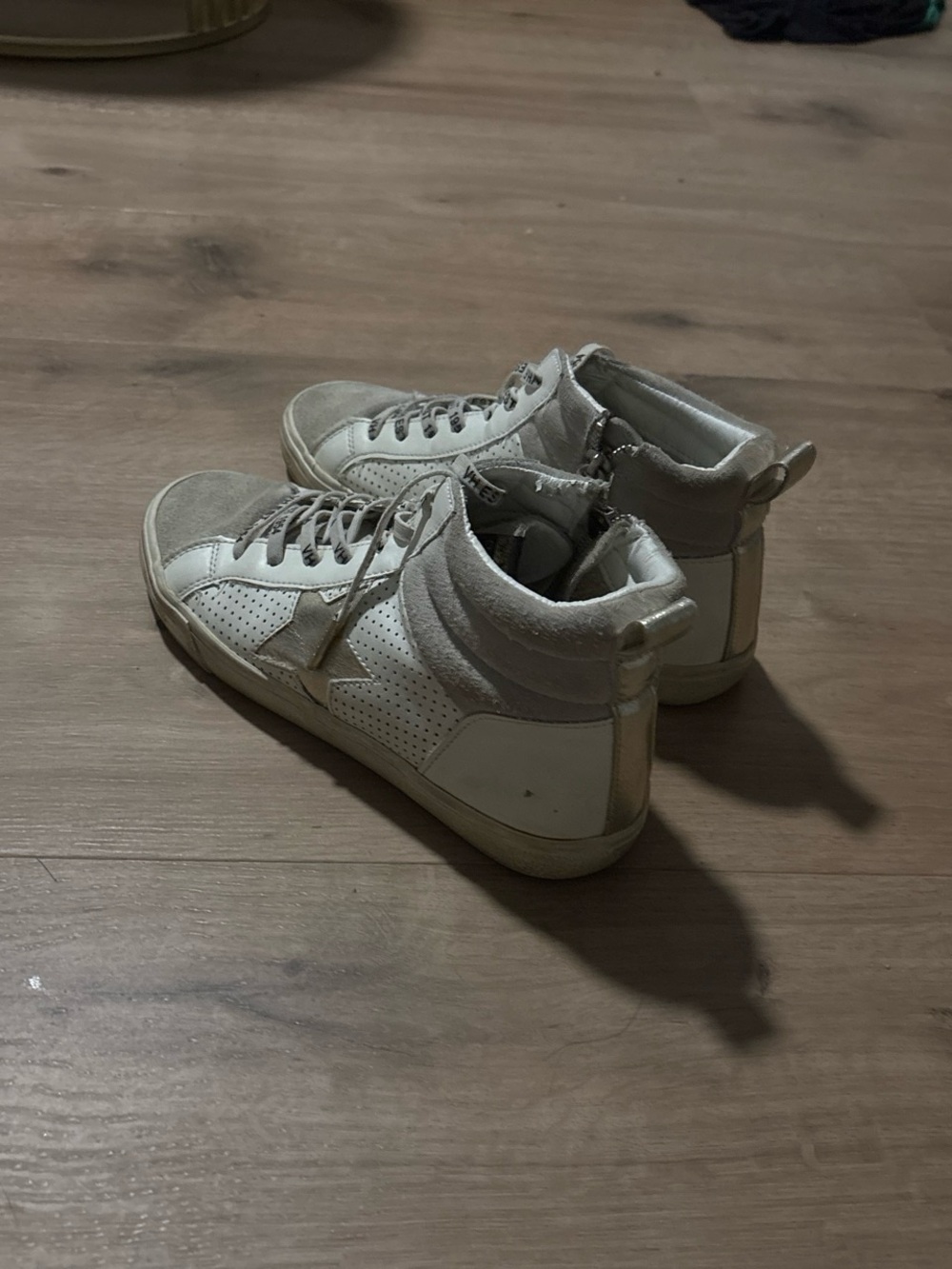 Women’s Vintage Havana High-Top Casual Sneakers in White, Cream, and Gold